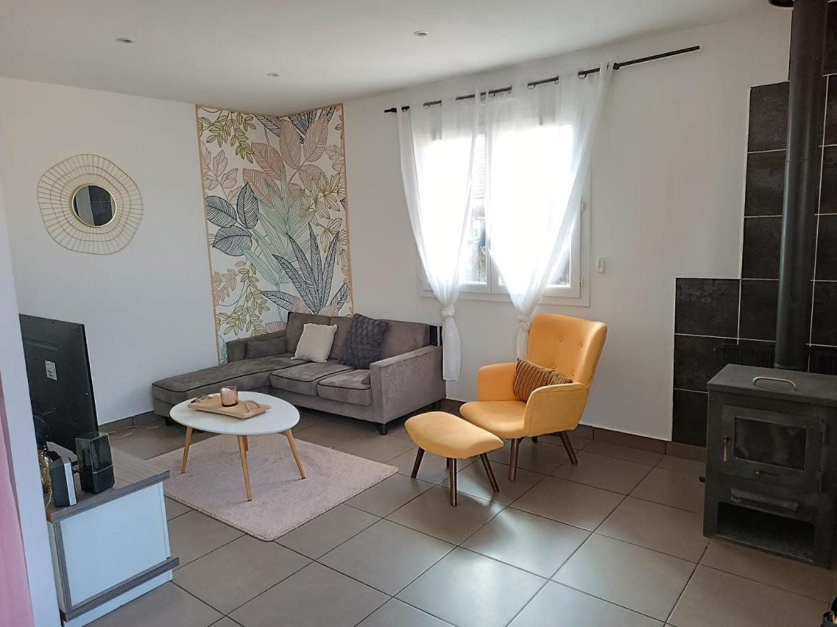 Appartement Dans Notre Maison Domessin Екстер'єр фото